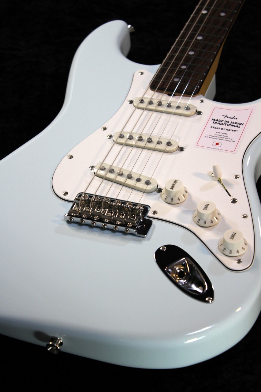 Fender Made in Japan Traditional Late 60s Stratocaster Sonic Blue