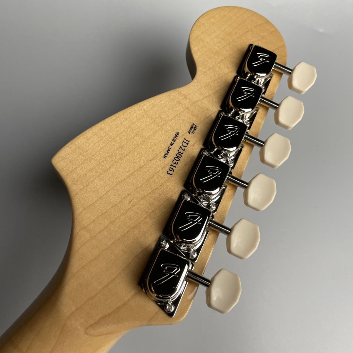 Fender Made in Japan Traditional 60s Mustang Olympic White【現物