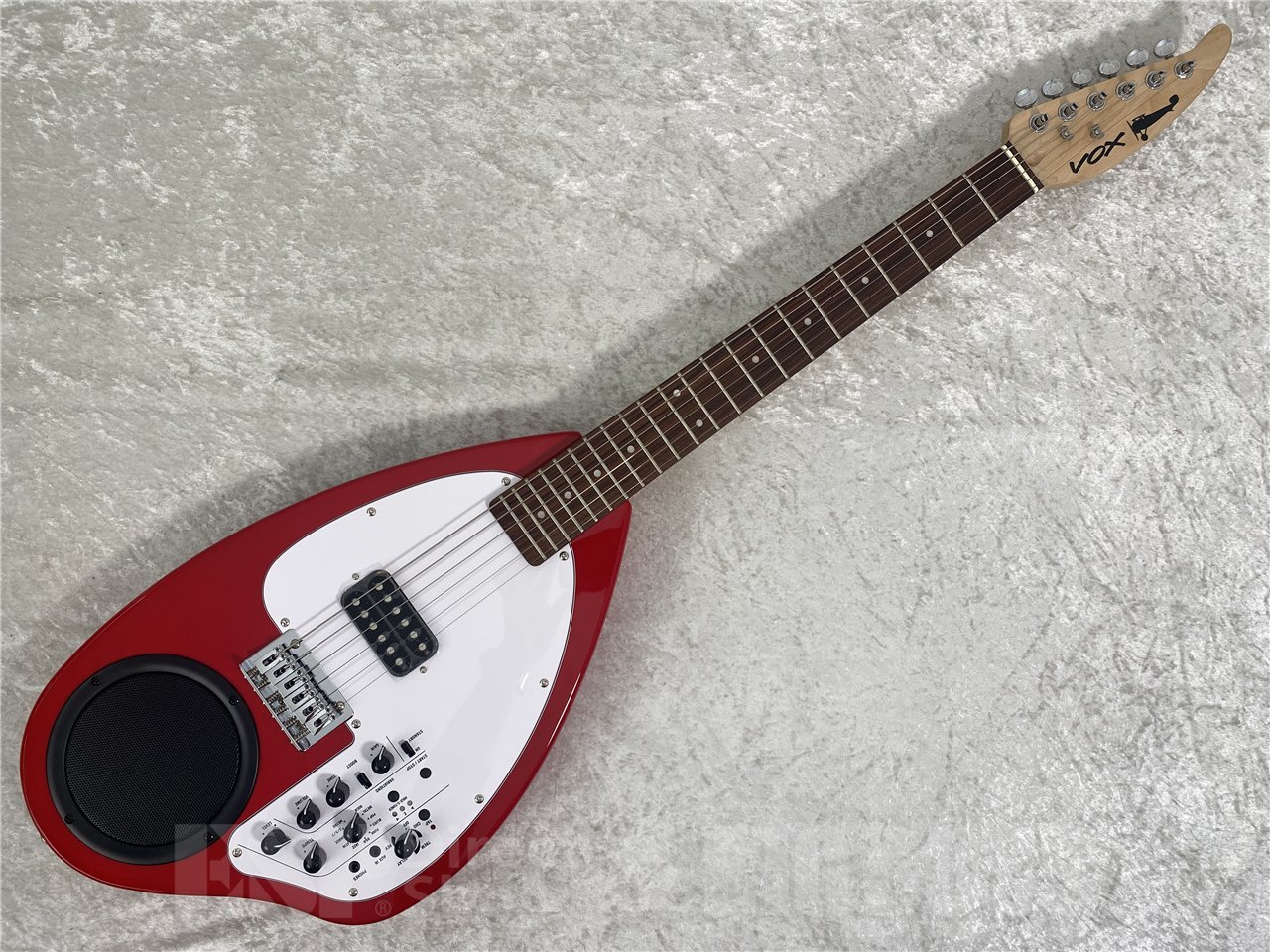 【美品】VOX APC-1 ギター レッド 使用3時間 アンプ/エフェクト内蔵 VOX APC-1 RD (レッド) スピーカー内蔵ミニギター エレキギター