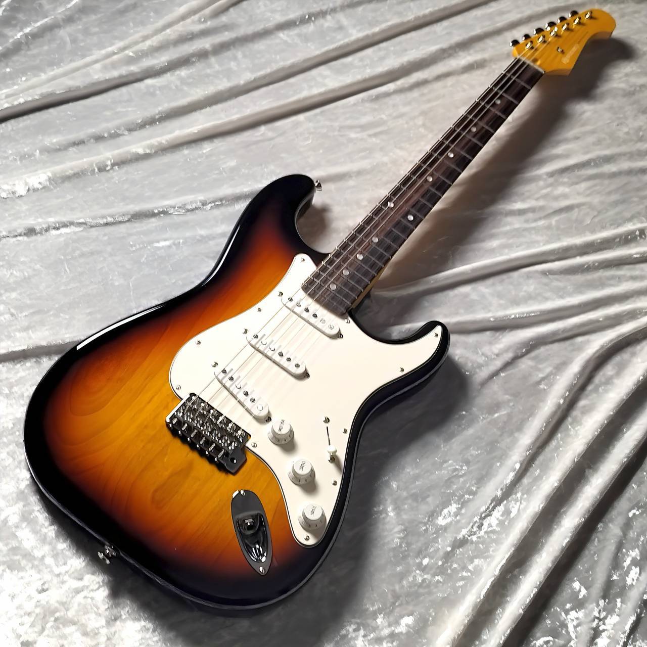 HISTORY HST-Advanced2 3 Tone Sunburst (3トーンサンバースト