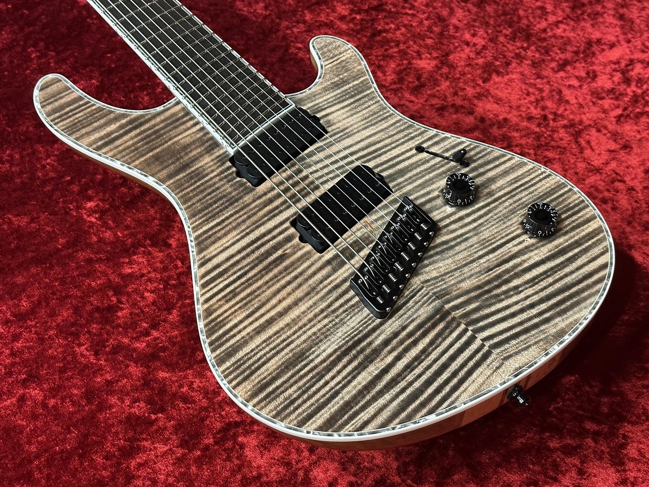あ*ふ様 Mayones Regius数量限定モデル ハードケース付属 あ*ふ様 Mayones Regius数量限定モデル ハードケース付属