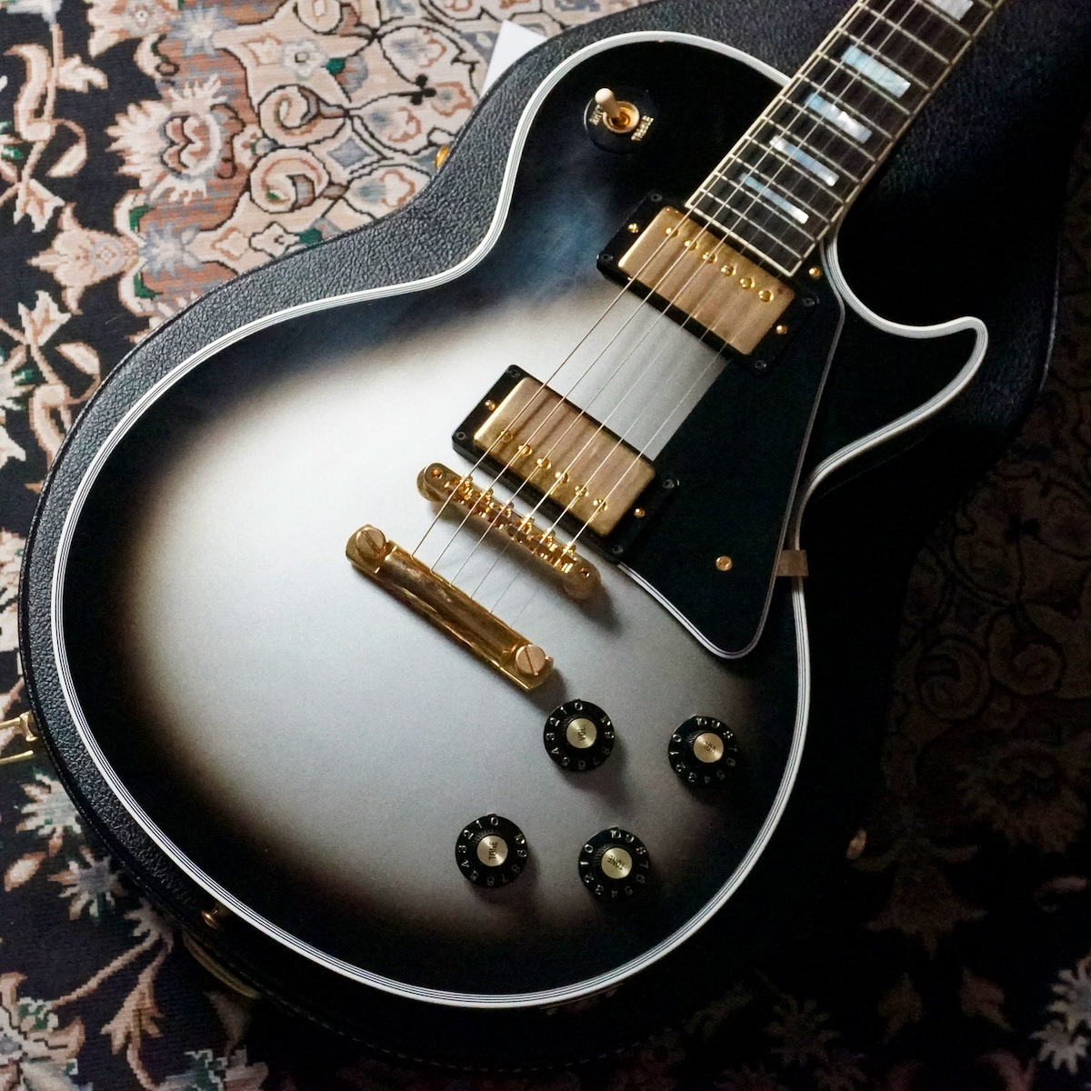 チブソンLes Paul Custom ※USA製ではありません Gibson Custom Shop Japan Limited Run 1974 Les Paul Custom