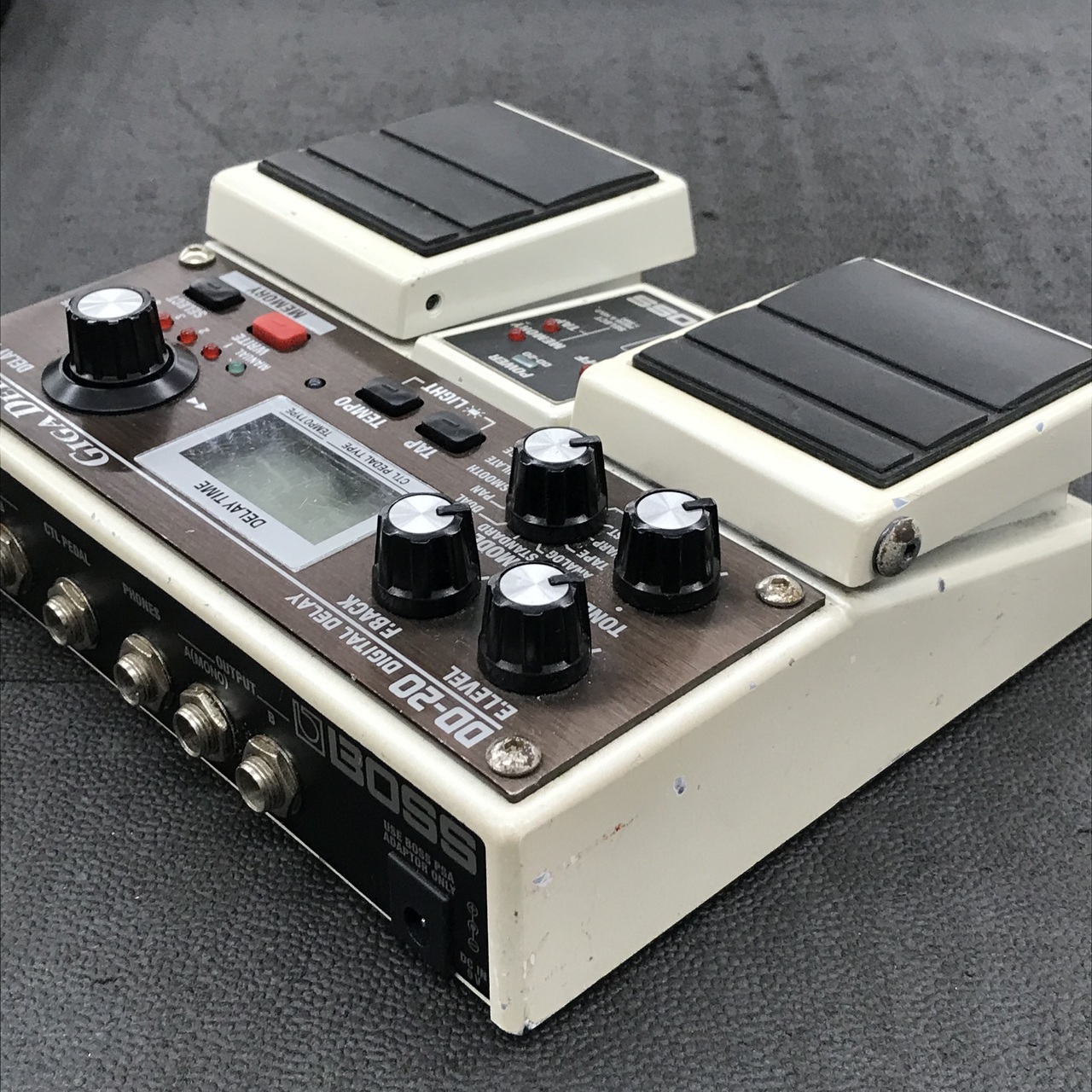 BOSS DD-20 Digital Delay 