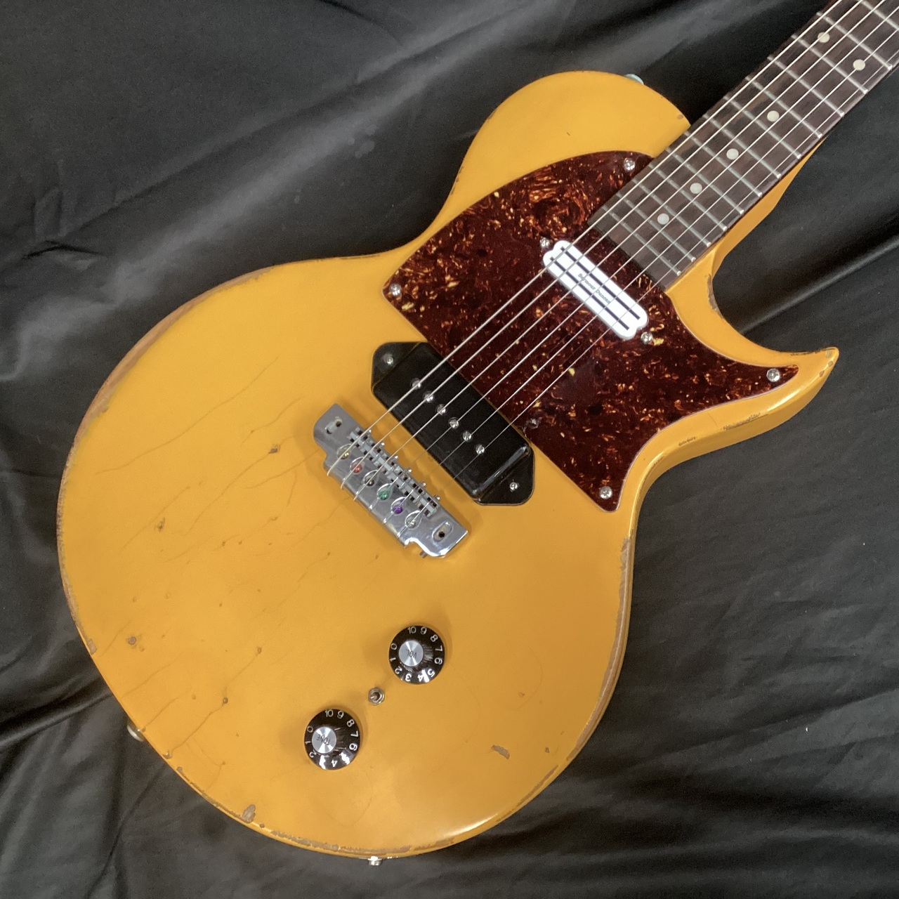 Vintage Guitars V120 ProShop Unique Angry Mustard ( ヴィンテージ