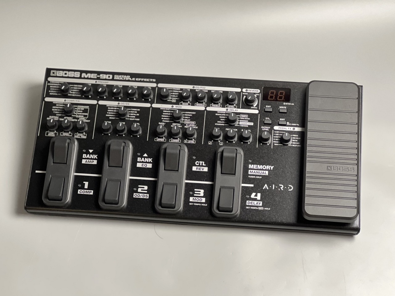 最終値下げ！！！BOSSマルチエフェクター BOSS 【閉店セール】ME-90 マルチエフェクター【展示1台限りの