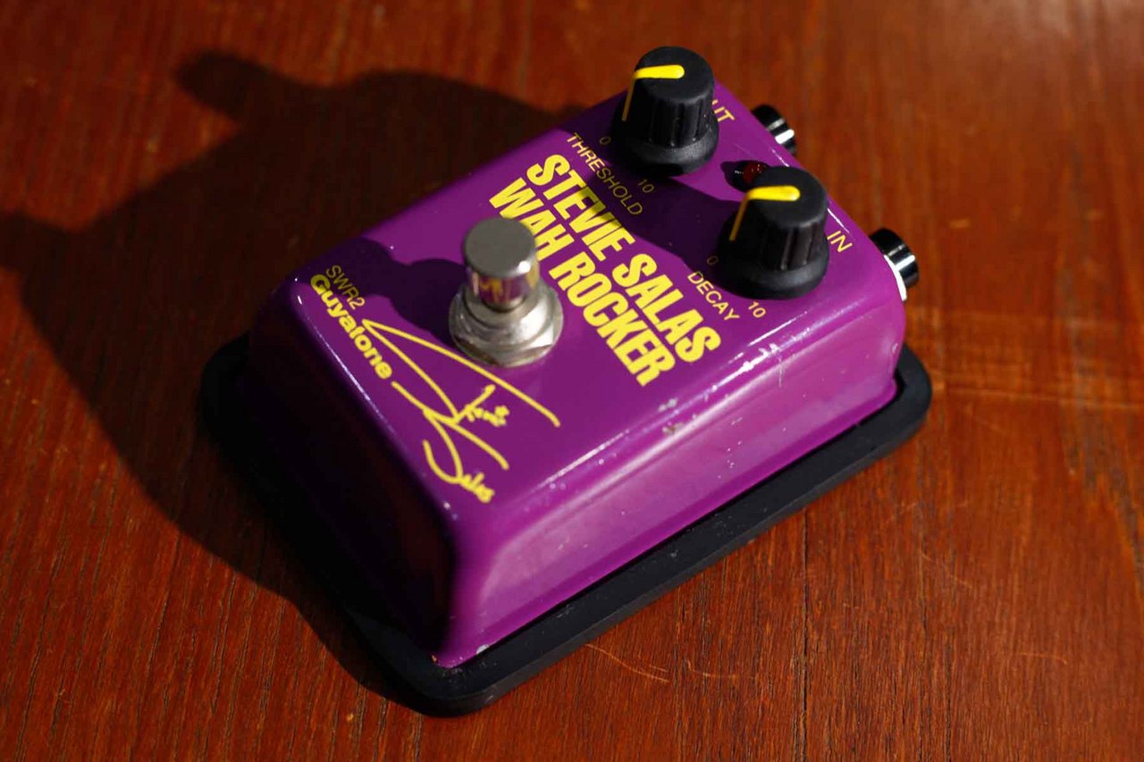 Guyatone swr2 stevie salas wah rocker Rare 90s Guyatone SWR2 Wah