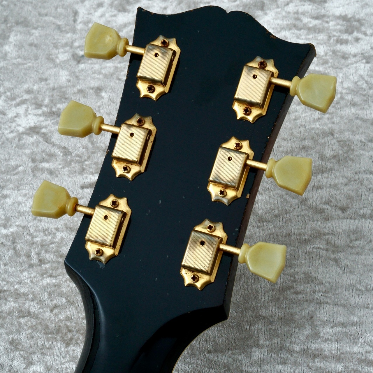 Gibson Custom Shop Murphy Lab 1957 SJ-200 Vintage Sunburst Light