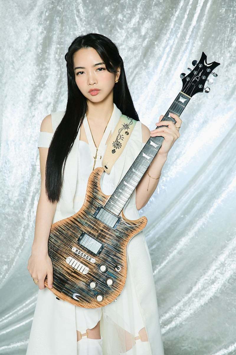 Grande uomo White Denim Strap LOVEBITES Miyako Model グランデ