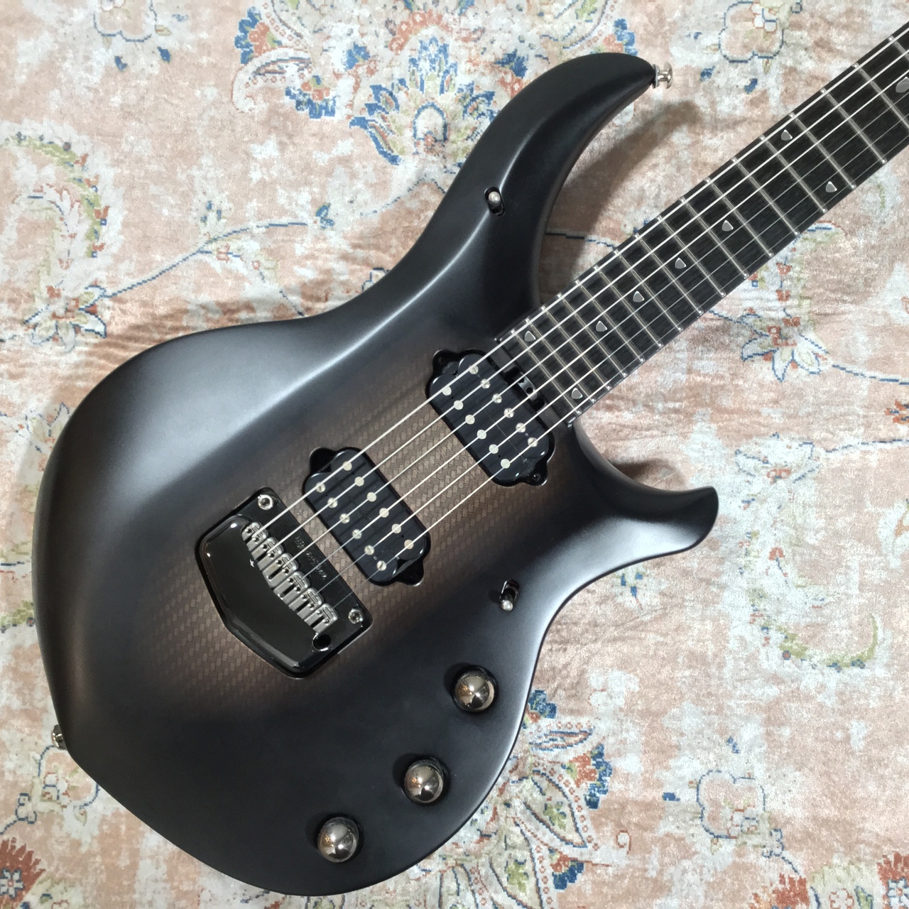 MUSIC MAN Majesty 6 polarnoir（中古）【楽器検索デジマート】