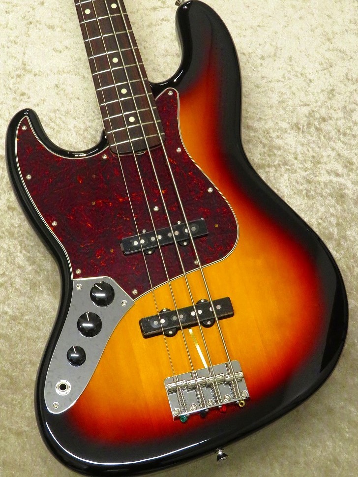 Fender 【軽量!!】【レフティ】Made in Japan Traditional 60s Jazz