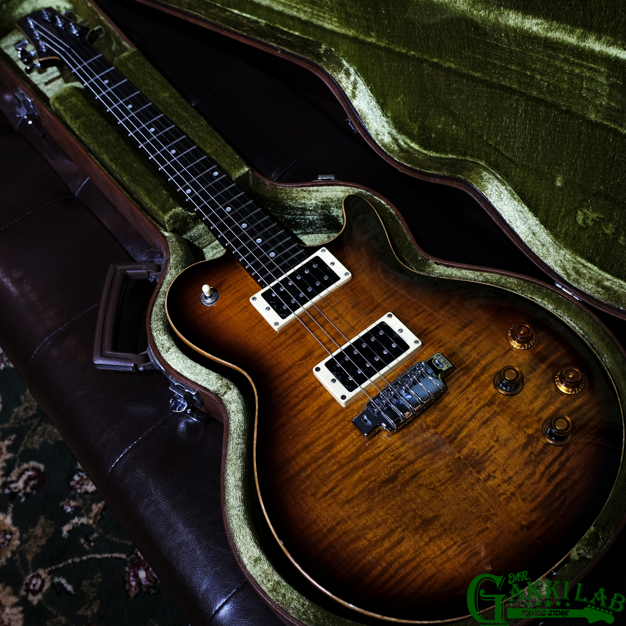 LINE 6 James Tyler Variax JTV-59 Tabacco Burst 【モデリング LINE 6 James Tyler Variax JTV-59 Tabacco Burst 【モデリング