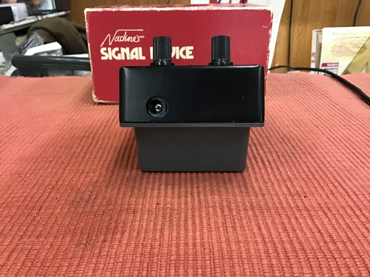 NADINE'S CHORUS エフェクター 80年代 なびげーたー様ご専用Nadine's STEREO CHORUS - メルカリ