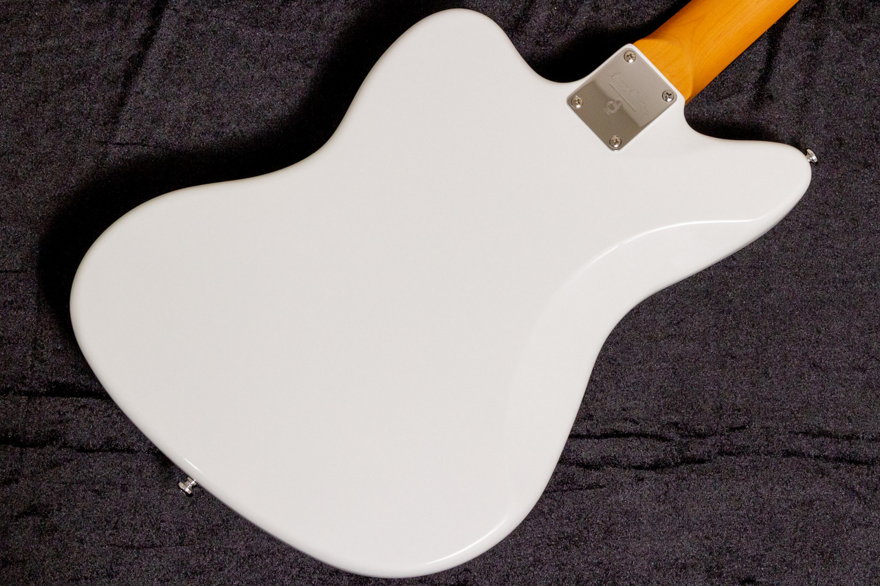 Sire Larry Carlton J5 WH #2N24990716 3.82kg【TONIQ横浜】（新品