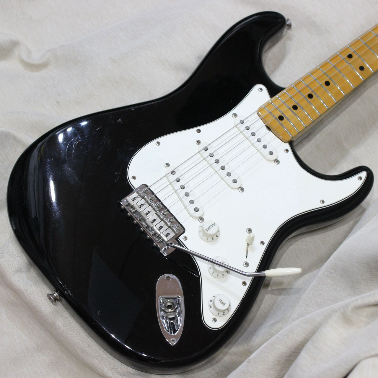 Fender Custom Shop Stratocaster Black アビゲイル・イバラPU