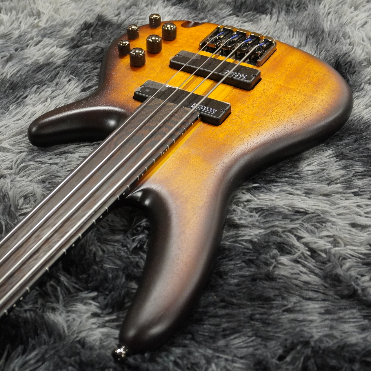 IBANEZ SRF700 BBF 美品フレットレス ベース IBANEZ SRF700 BBF フレットレス エレキベース(本当のピエゾ