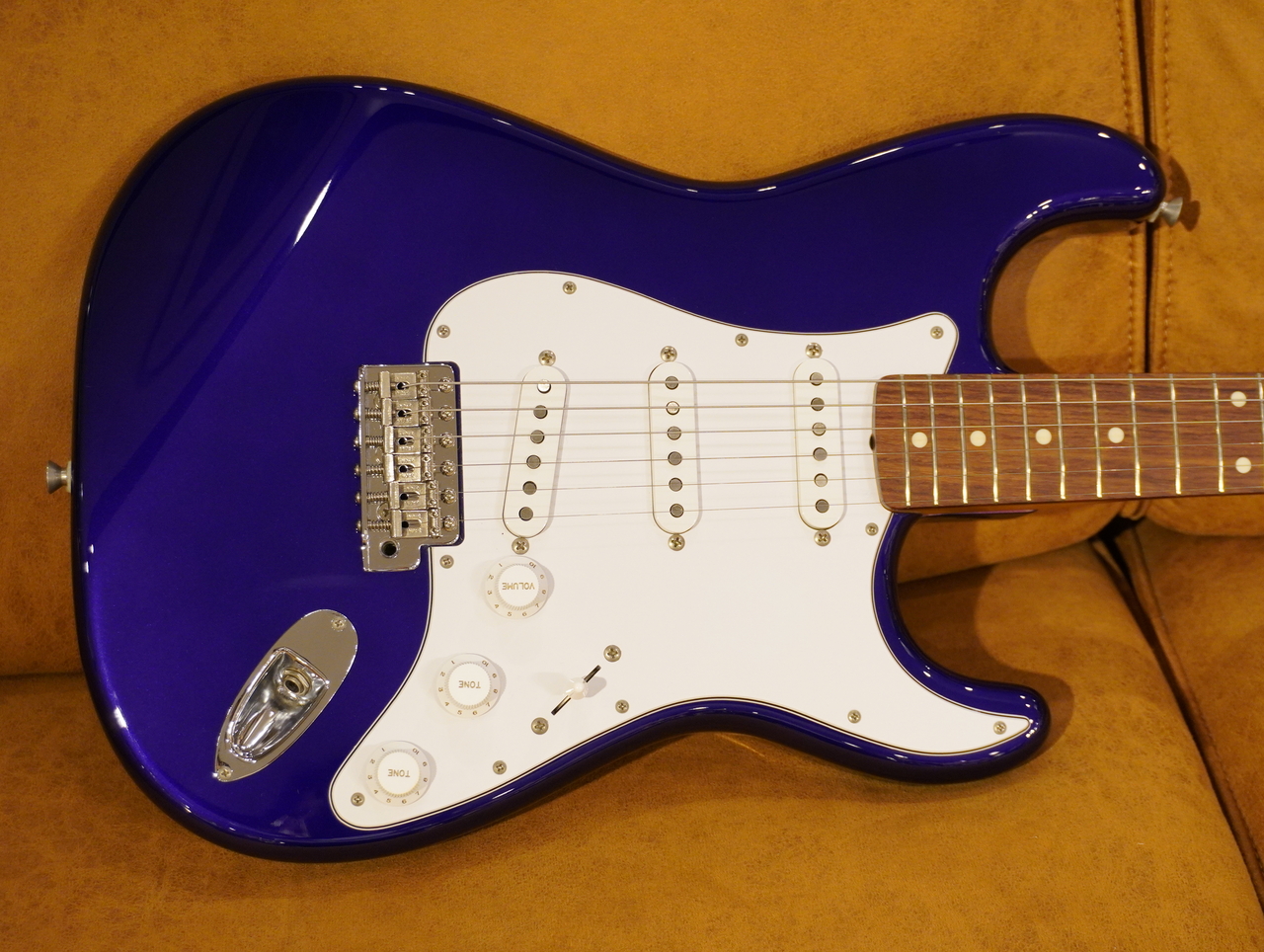 お中元 お歳暮 お年賀 夏 冬 年末年始のご挨拶 ギフト 通販な Japan Fender ST62-TX Blue（中古 Jupiter Head Matching ギター
