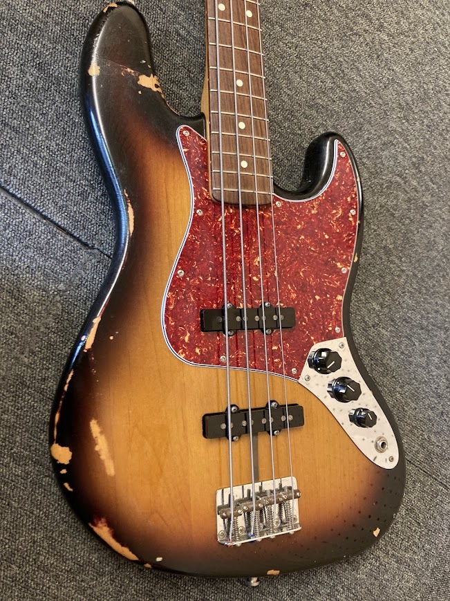 Fender ビンテージシリーズ Jazz Bass（中古）【楽器検索デジマート】