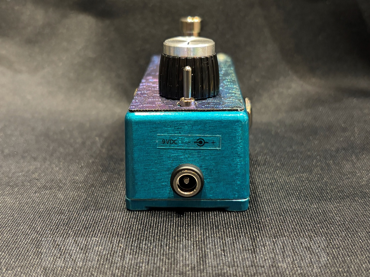 VeroCity Effects Pedals High-gain expander Rainbow Paisley Top