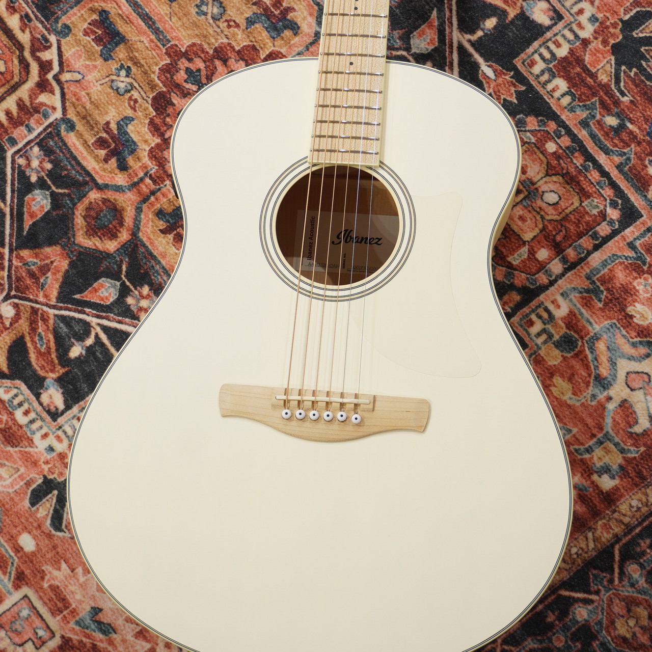 Ibanez AAM370E-OAW (Open Pore Antique White) -Advanced Acoustic