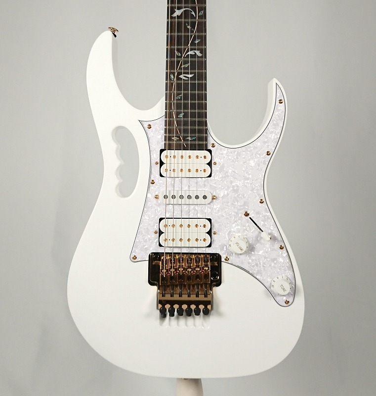 Ibanez JEM555 White Steve Vai シグネチャーモデル Ibanez、Steve Vai シグネチャー・モデル ”JEM”がPremium