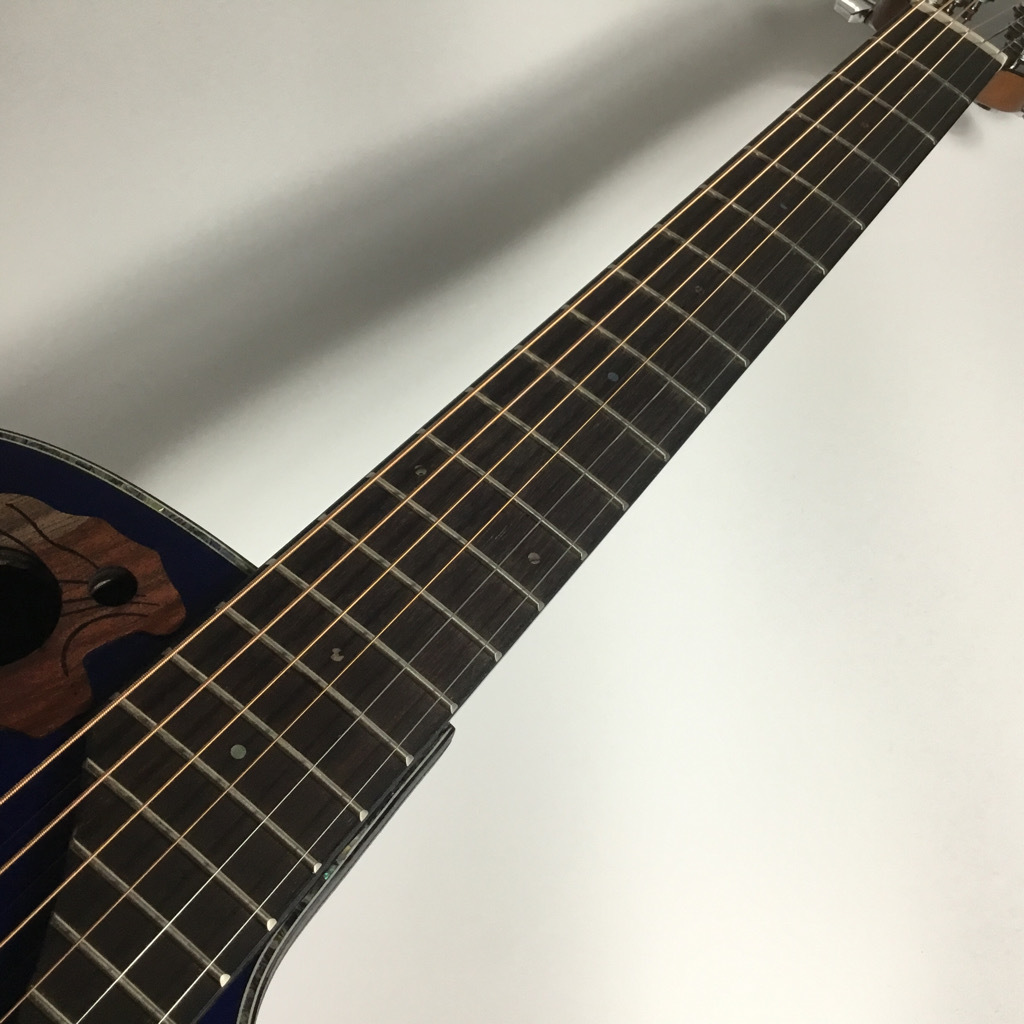 Ovation CE44P 8TQ Blue Transparent Quilt Mid Depth エレアコギター