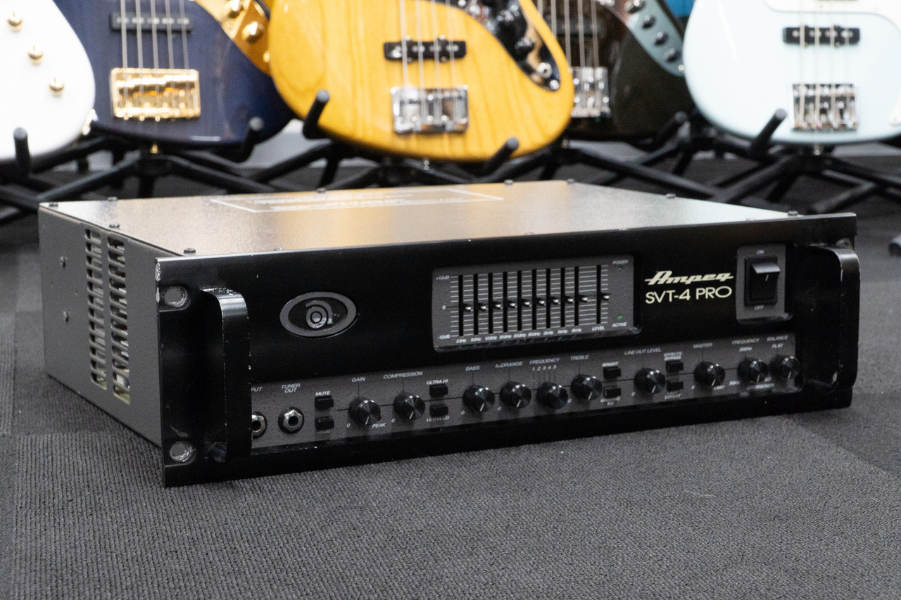 Ampeg SVT-4PRO Headamp 1200W(4Ω)・900W(8Ω)【GIB横浜】（中古
