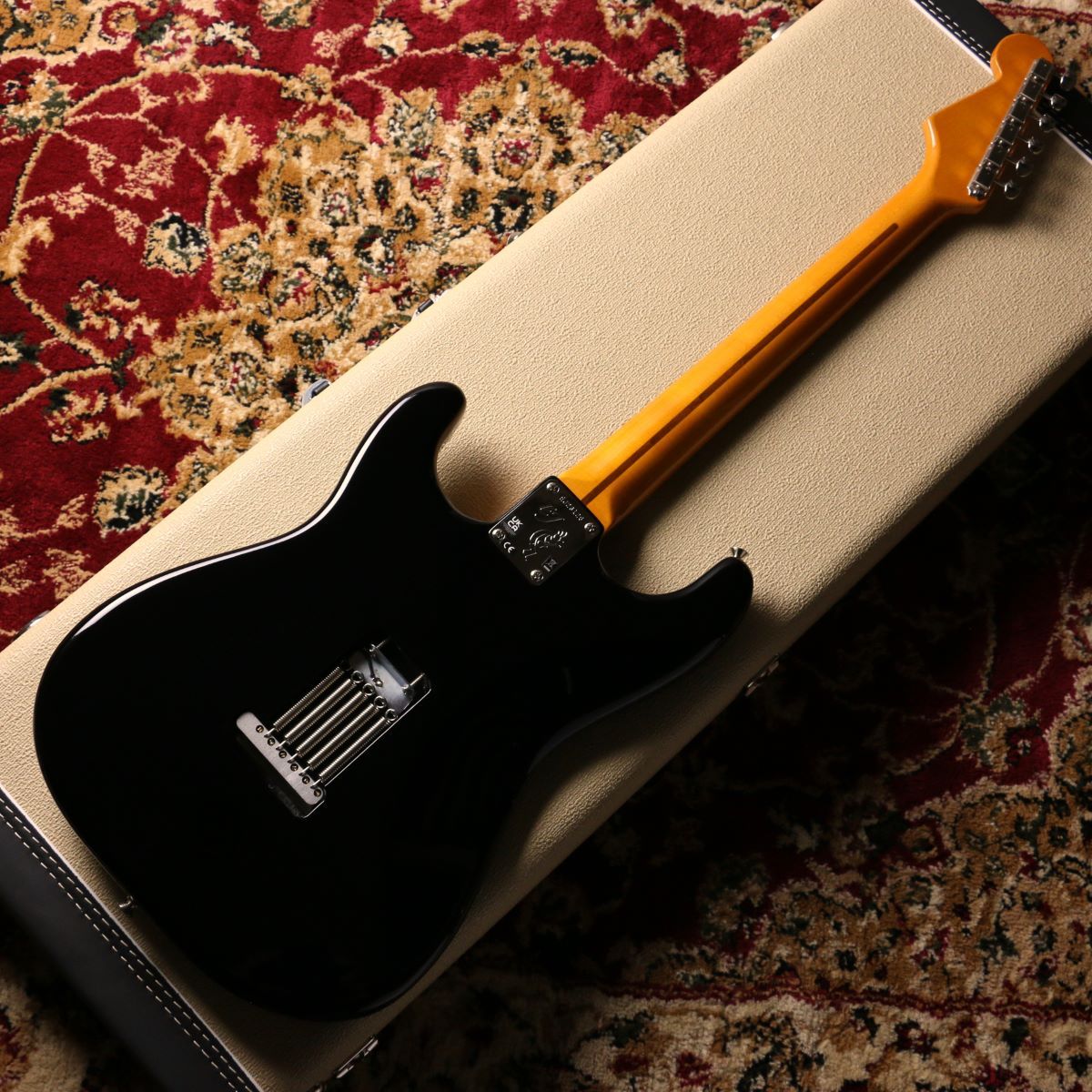 Fender Eric Johnson Stratocaster Maple Fingerboard Black【ラッカー