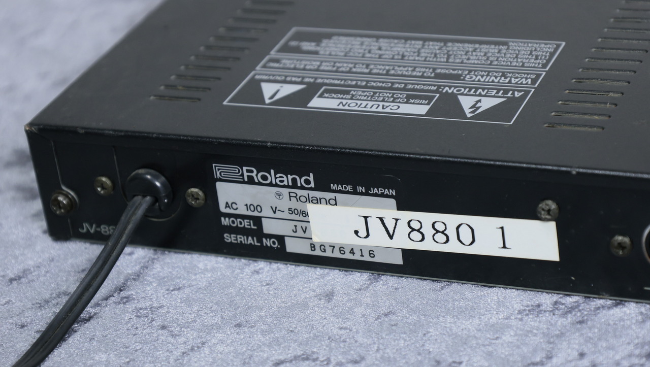 Roland JV-880【中古】（中古）【楽器検索デジマート】