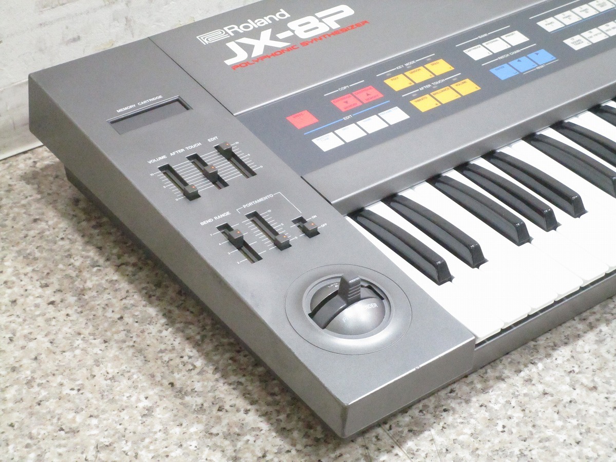 SALE人気ROLAND JX-8P アナログシンセサイザー 名器 ケース ペダル 鍵盤楽器