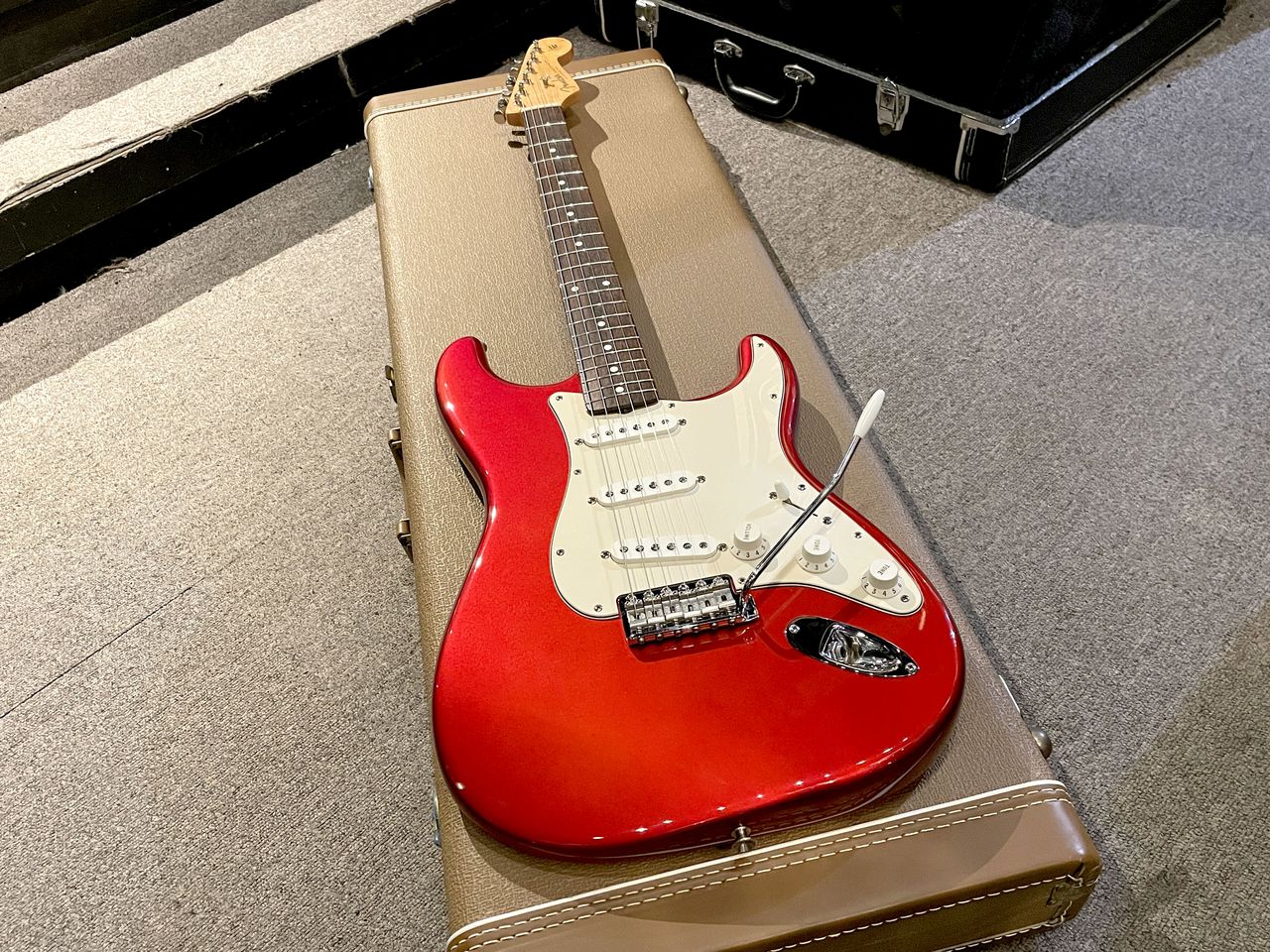 Fender American Vintage Thin Lacquer '62 Stratocaster Candy Apple 