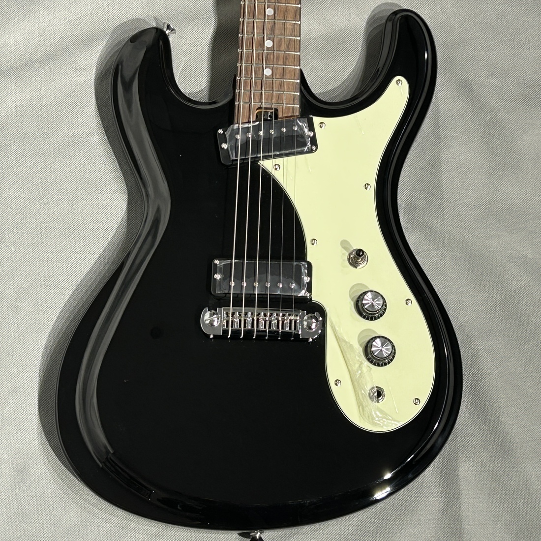 ギター Aria proii dm206bk Aria Pro II DM-206 BK ≪ 約3.3kg ≫（B級特価）【楽器検索デジマート】