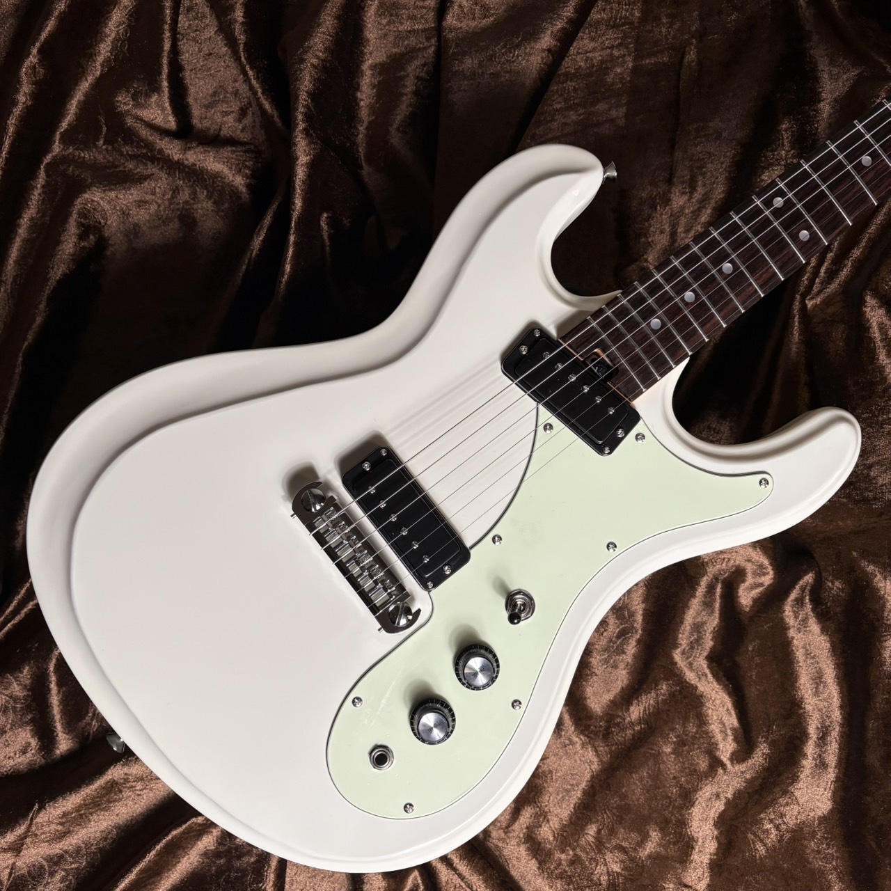 ARIA DM-206 VW《現物画像 / 迅速発送！》