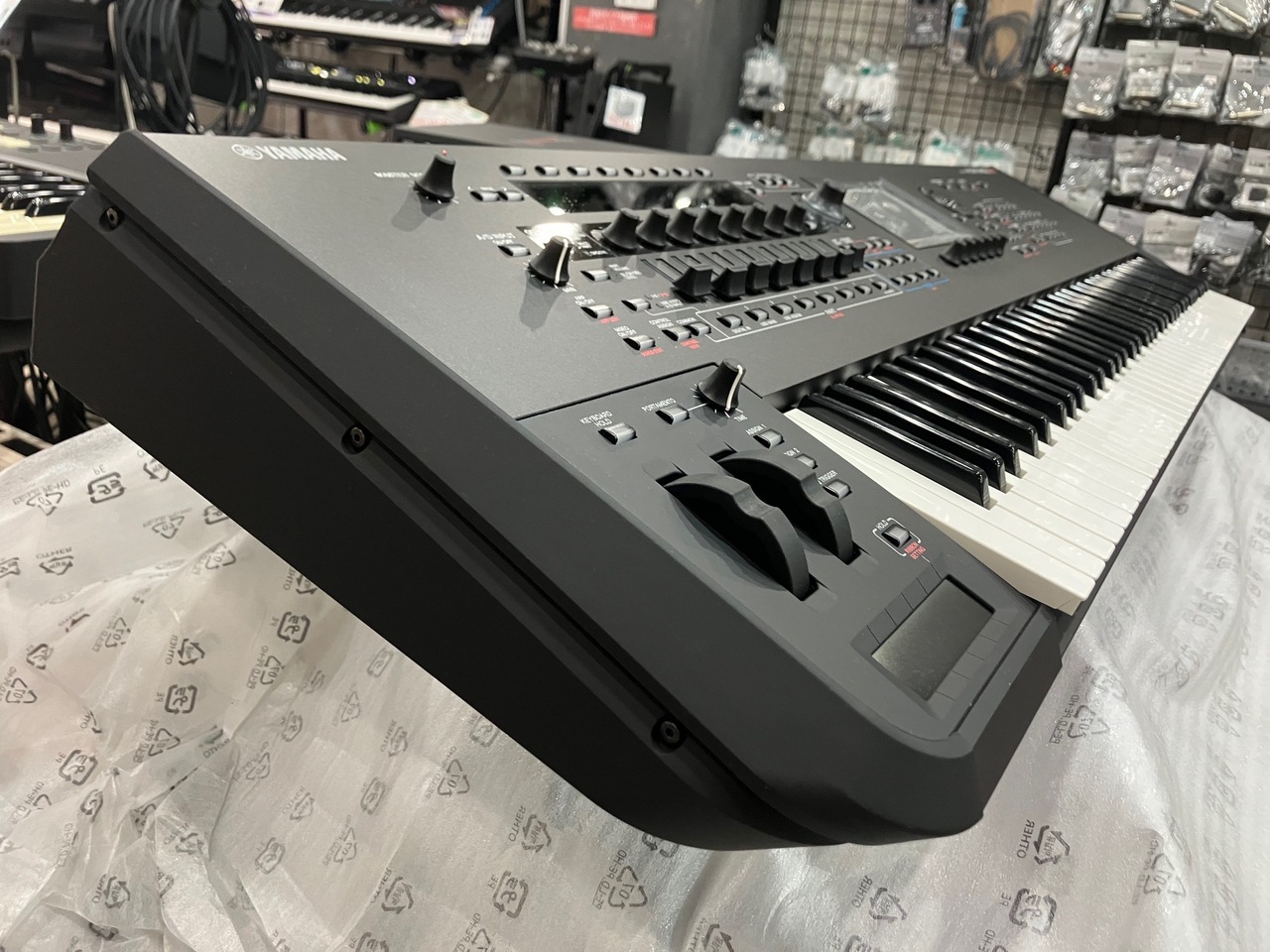 YAMAHA MONTAGE M7 (76鍵FSX鍵盤)◇1台限りのB級超特価!【ローン