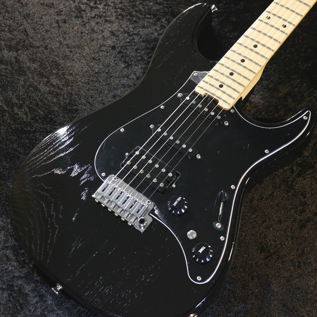 EDWARDS E-SNAPPER-AS/M -Solid Black- #ED9140253【3.70kg】（新品