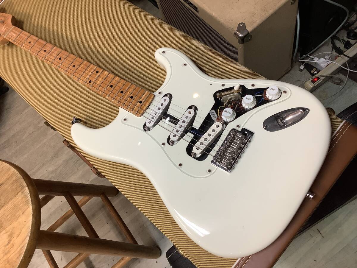 CUSTOM GUITAR Stratocaster Type（中古）【楽器検索デジマート】