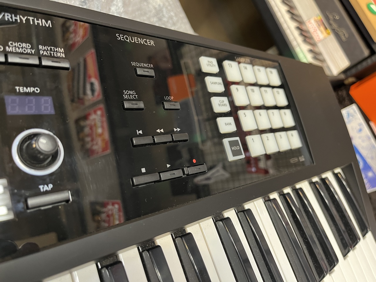 Roland FA-07【中古】（中古）【楽器検索デジマート】