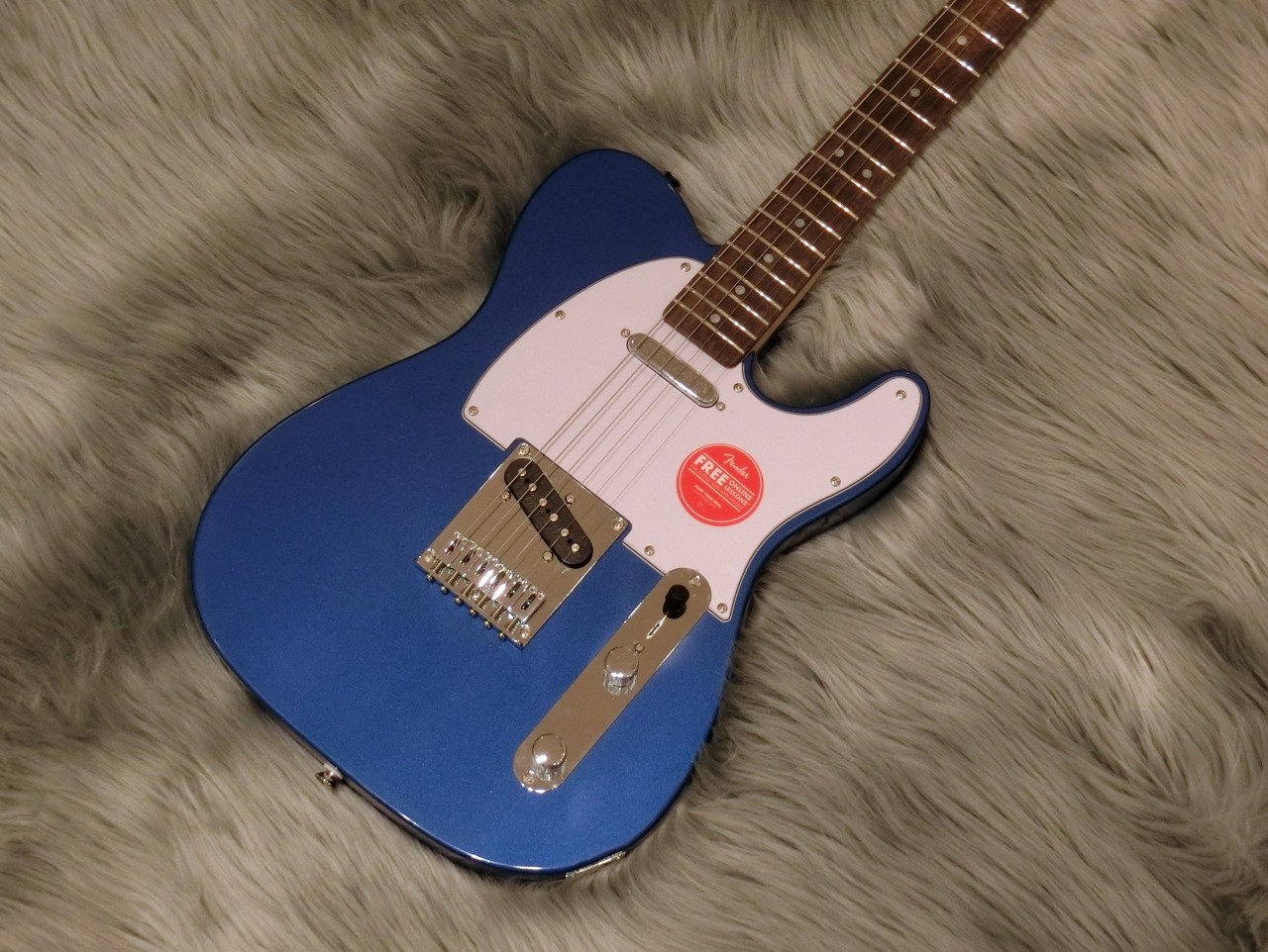 Squier Affinity テレキャスター LPB ロックペグ交換済み Squier
