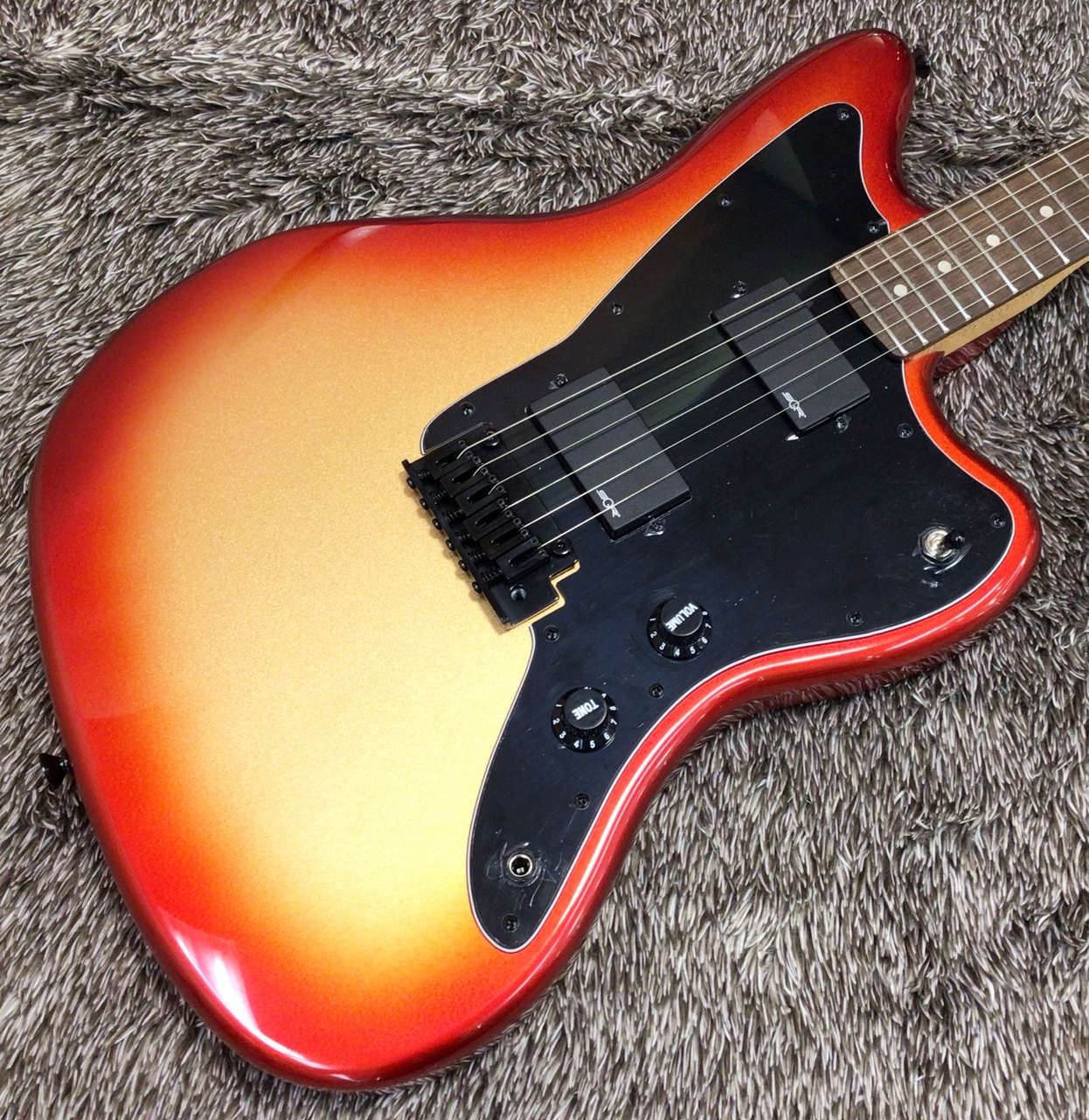 （中古美品）Squier Contemporary Jazzmaster Squier Contemporary Active Jazzmaster HH Stoptail Surf Pearl