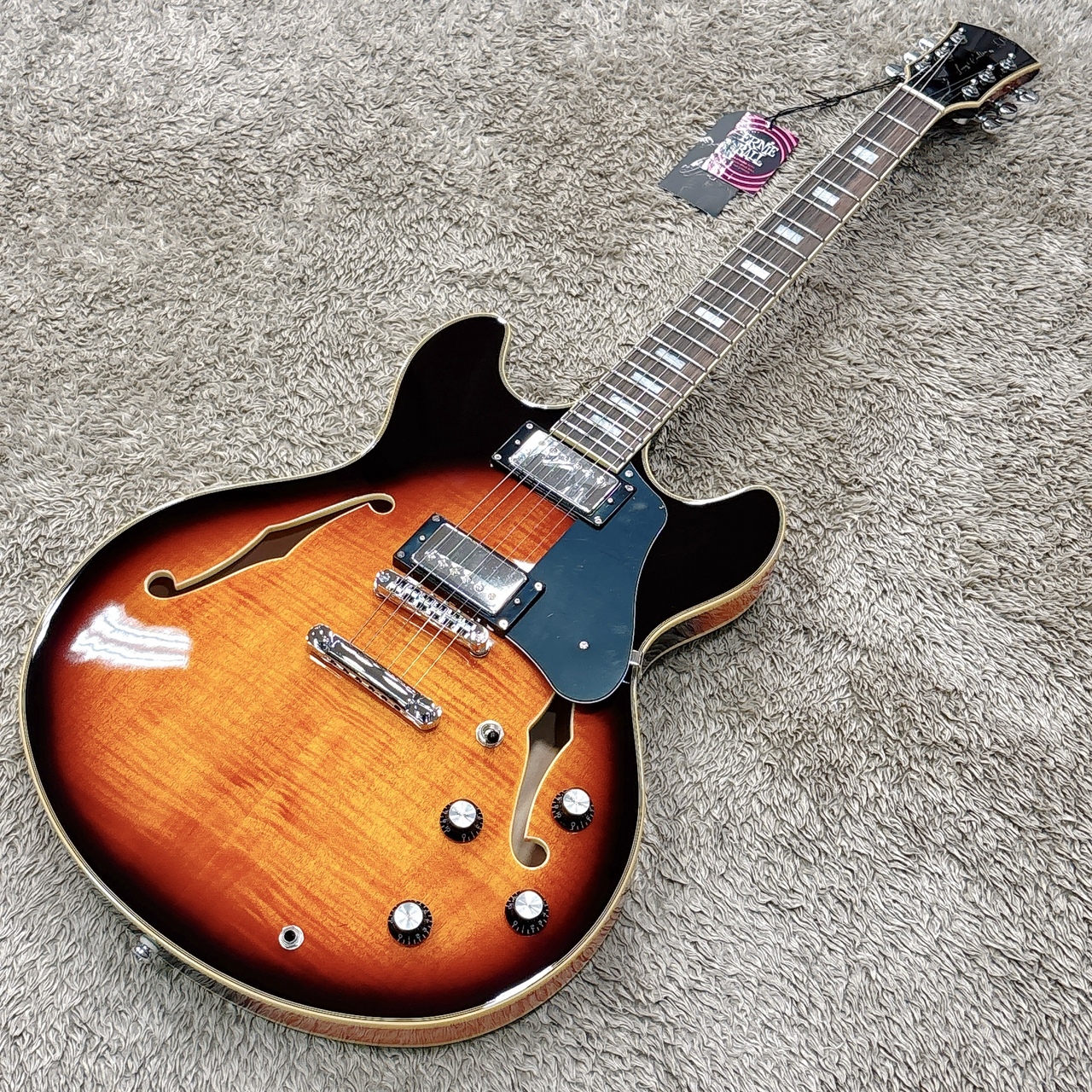 SIRE H7 セミアコ Amazon | Sire Larry Carlton H7 VS サイアー ラリーカールトン