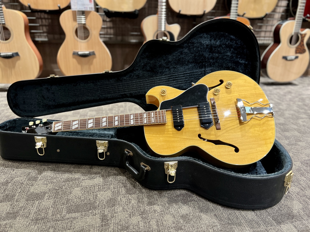 アーチトップ　トリビュート　AT175 Classic Advance フルアコ Archtop Tribute AT175 Classic Advance