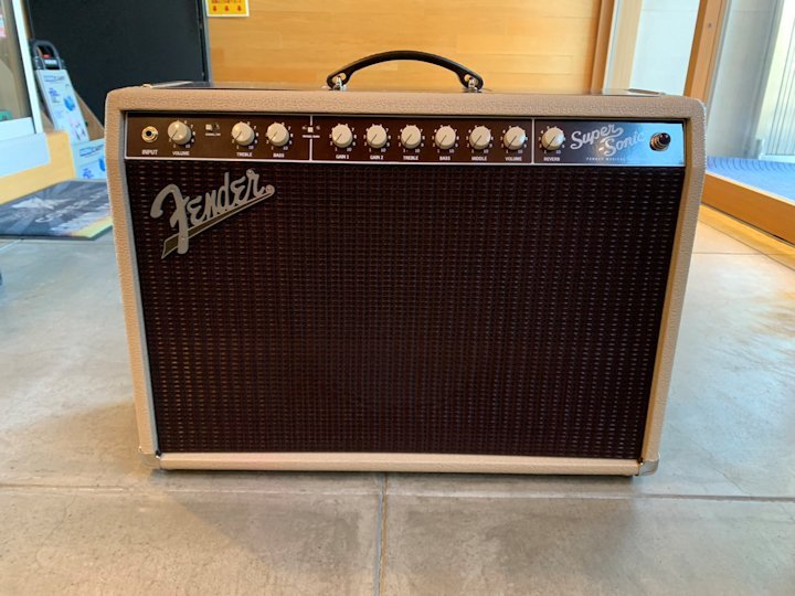 Fender Super Sonic 22（新品）【楽器検索デジマート】