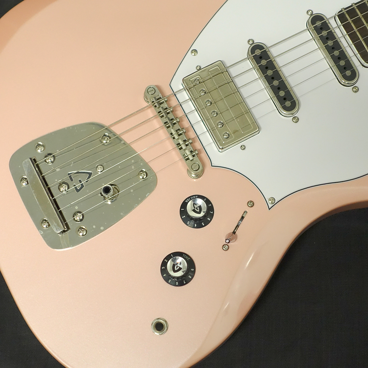 GUILD Surfliner Deluxe Quartz Metallic（新品特価）【楽器検索