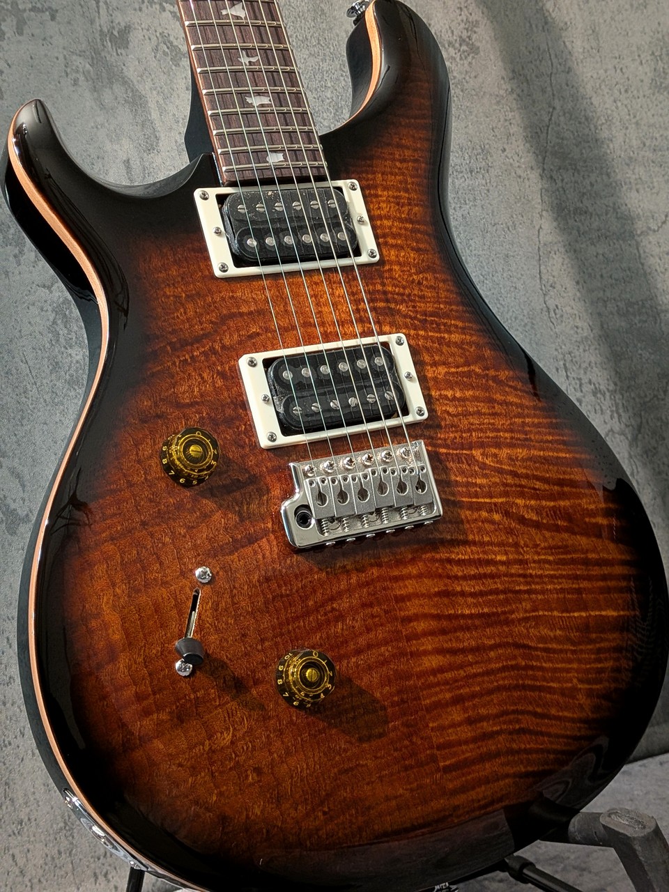 美品・良杢　PRS SE custom24 Paul Reed Smith(PRS) 【良杢】SE Lefty Custom24 -Black Gold