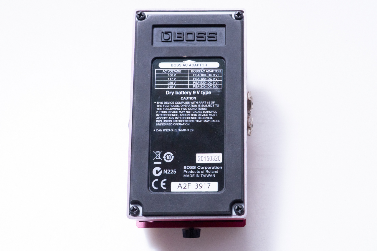 BOSS DM-2w　アナログディレイ（美品・日本製） 数量限定 アクリルキーホルダープレゼント!】 BOSS DM-2W （J