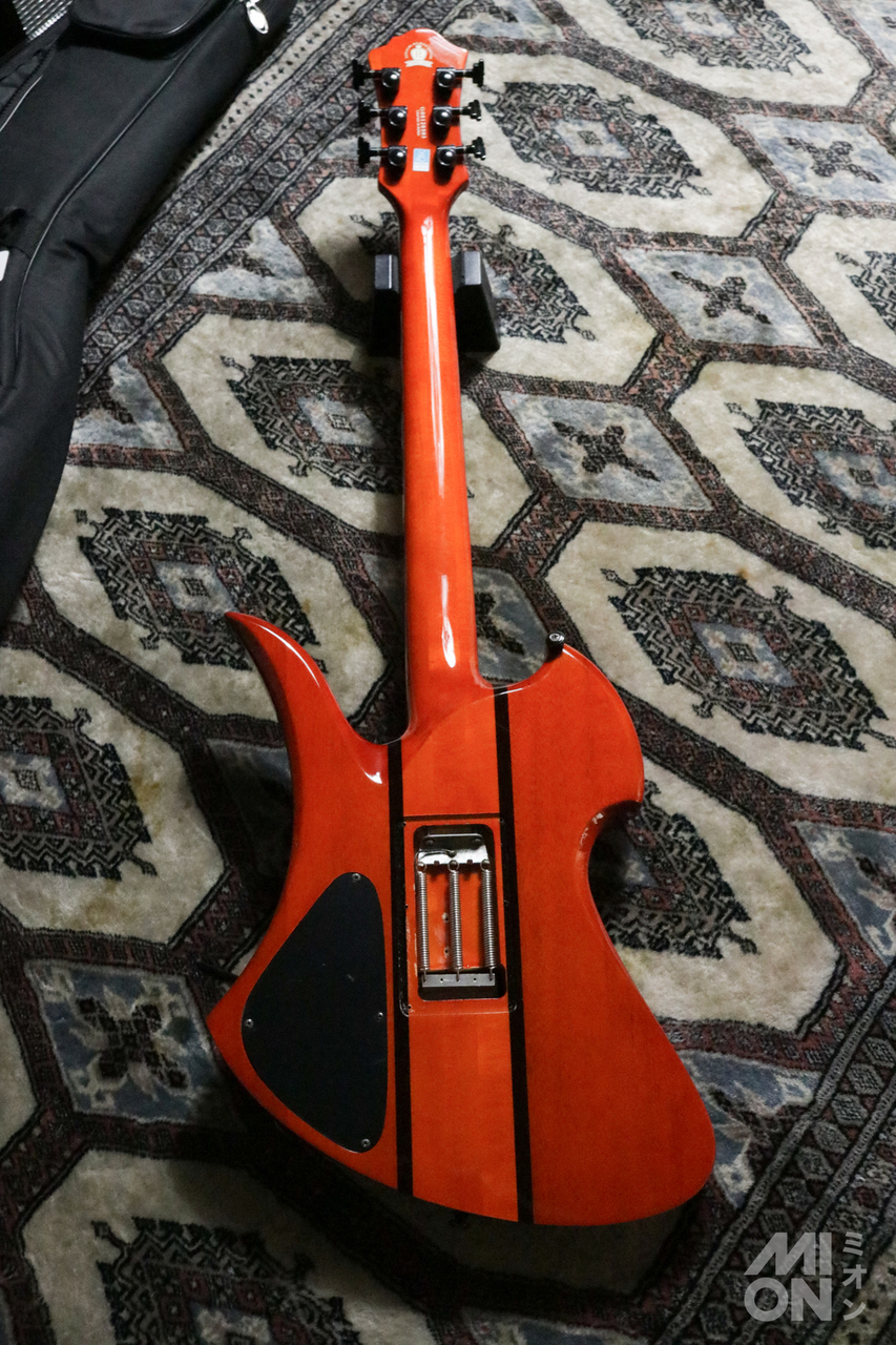 B.C.Rich Mockingbird ST Trans Honey Burst 2008（中古）【楽器