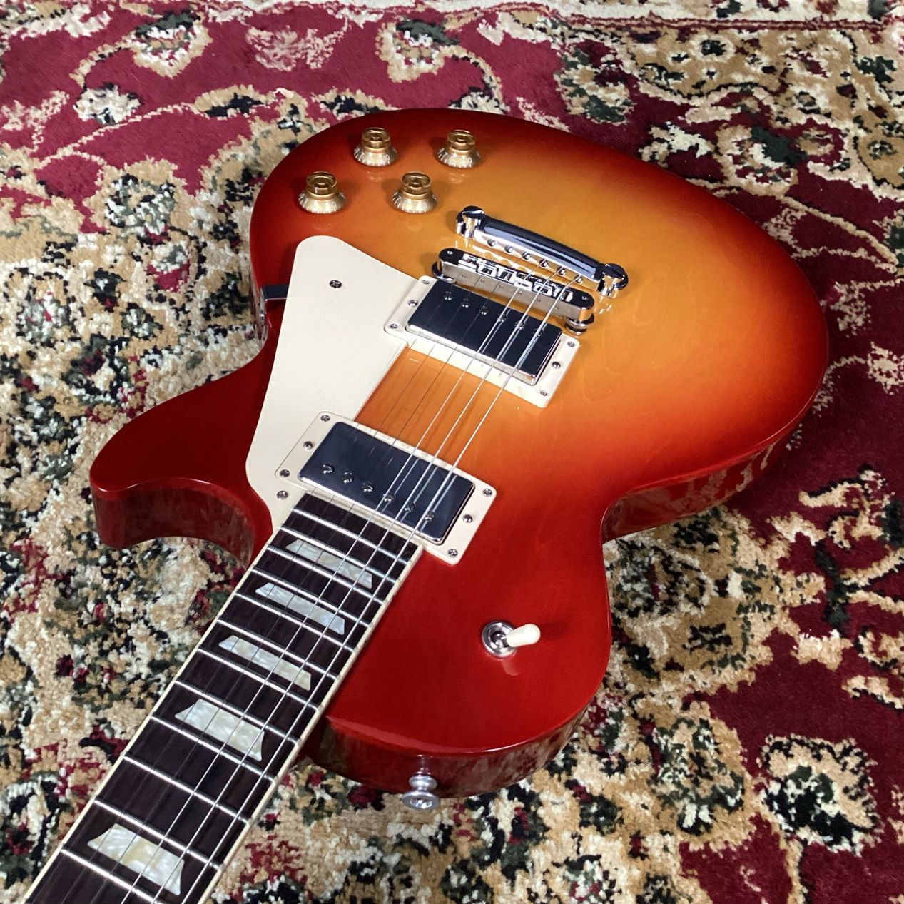 Gibson Les Paul Studio Cherry Sunburst【ギブソン】（新品/送料無料