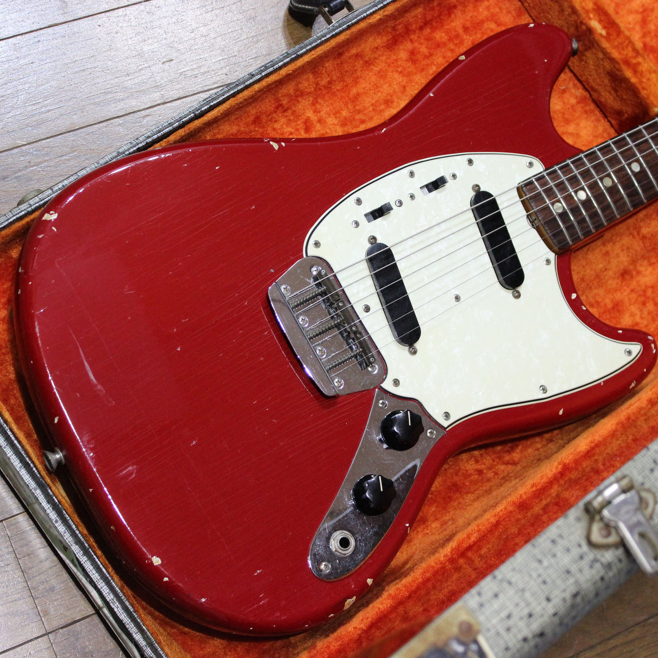 Fender DUOS SONIC II 1966年　フェンダー　デュオソニック Fender Duo-Sonic II Solid Body Electric Guitar (1966) | RetroFret