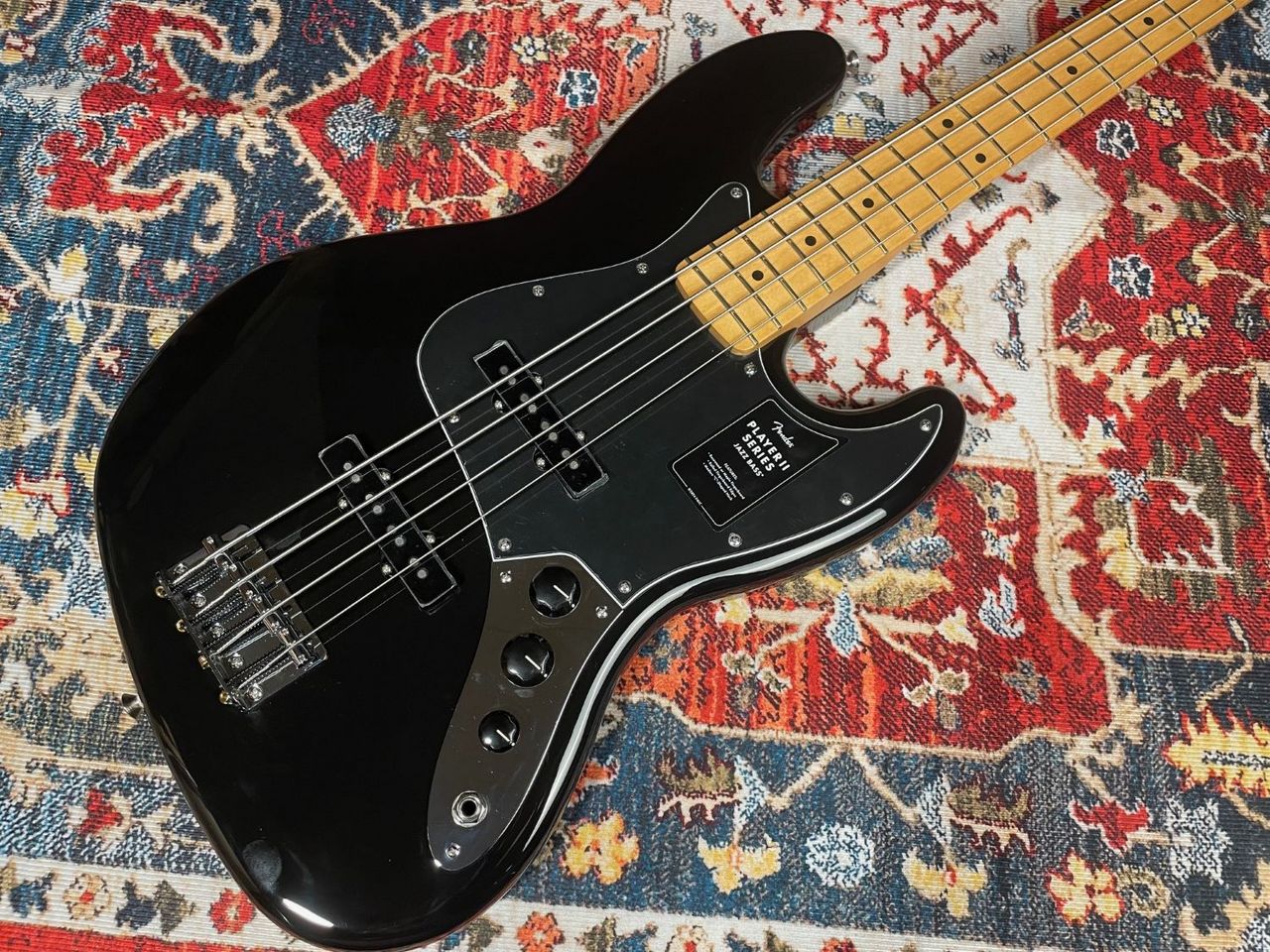 Squier by Fender Affinity Series Active Jazz Bass V Black