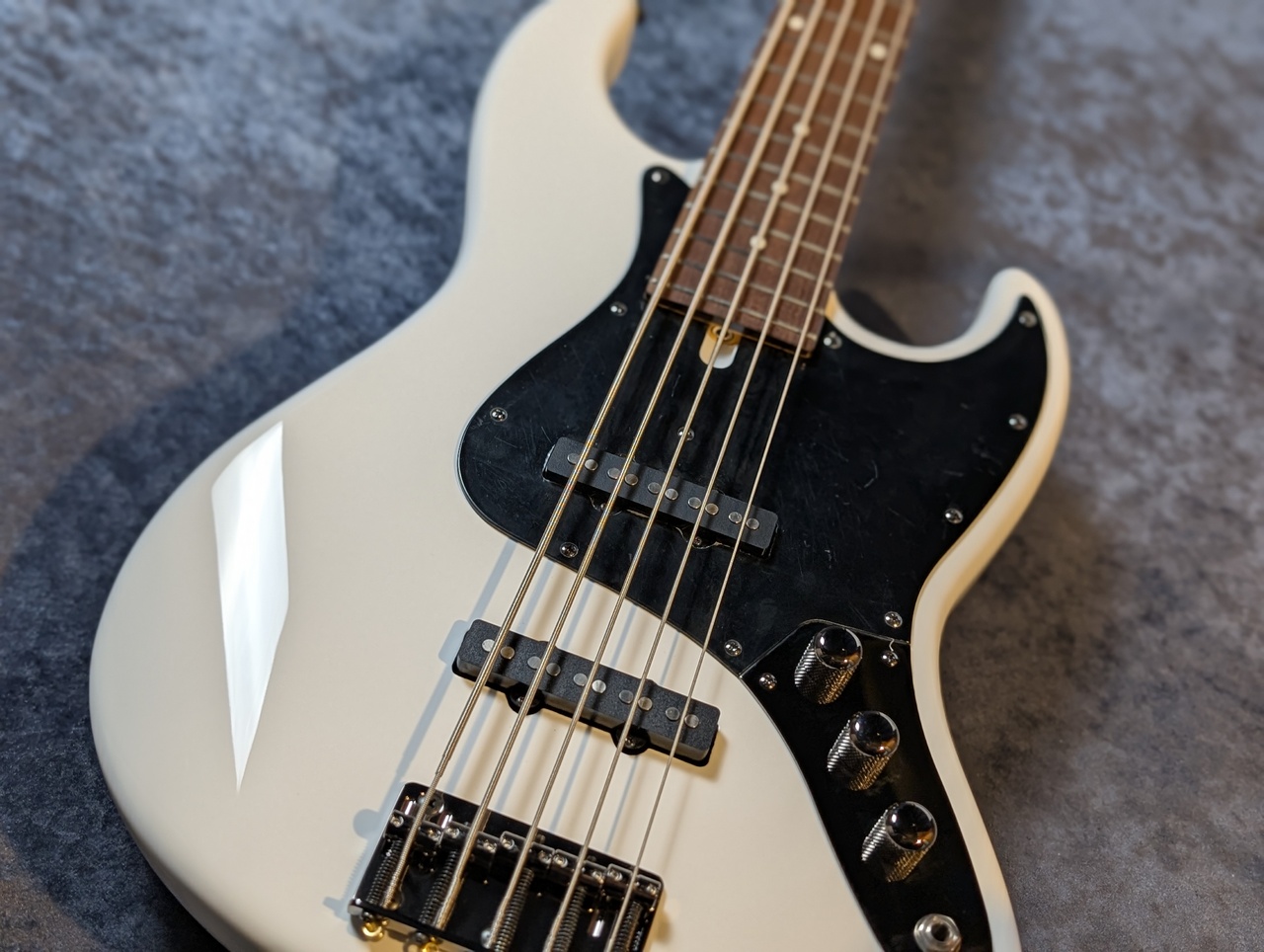 moon JB-5C N/M CR カスタム5弦ベース JB-5 CLASSIC | BASS | MOON GUITARS - 国産のオーダーメイド