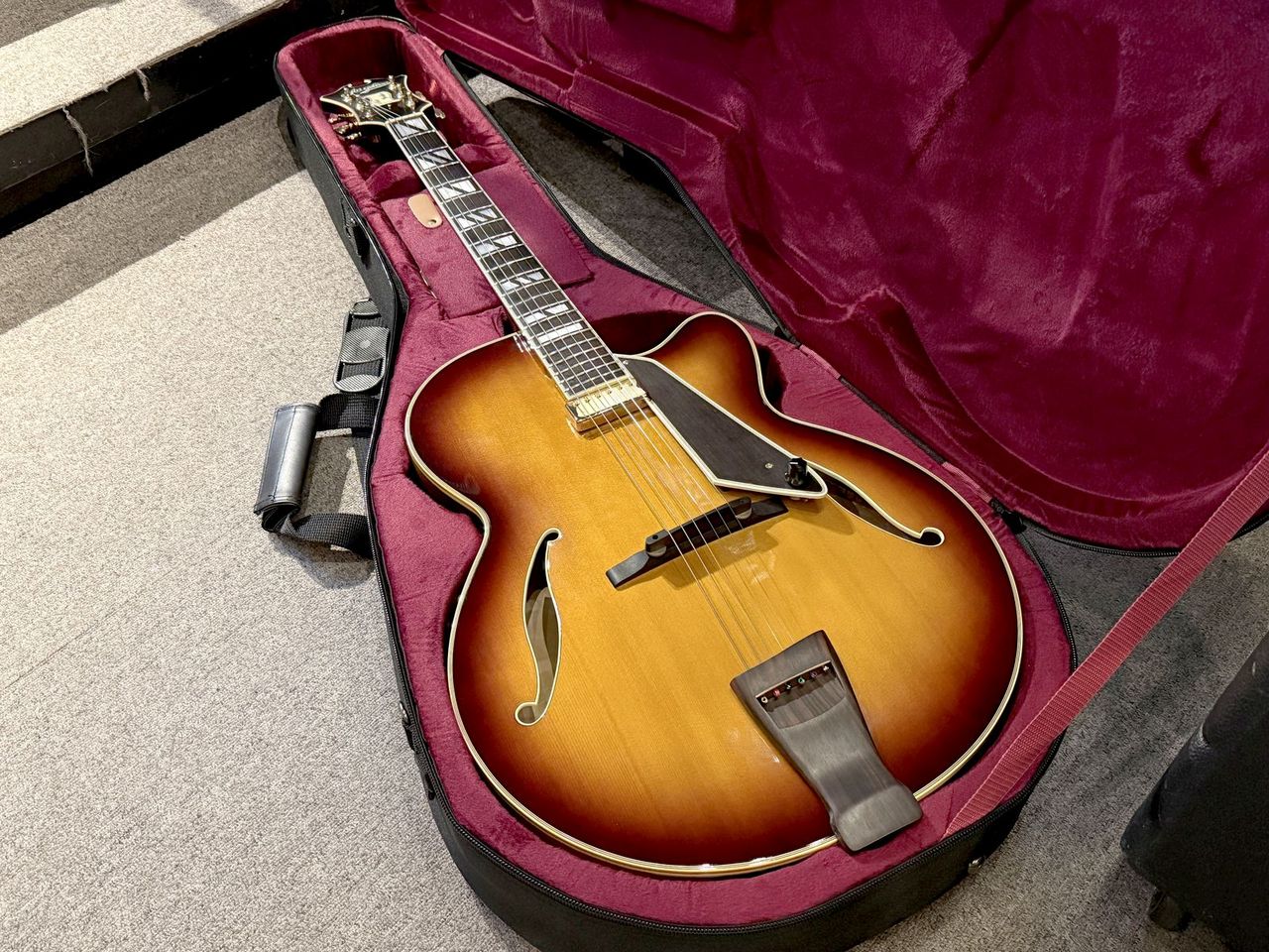 D'Angelico Angelica New Yorker（中古）【楽器検索デジマート】